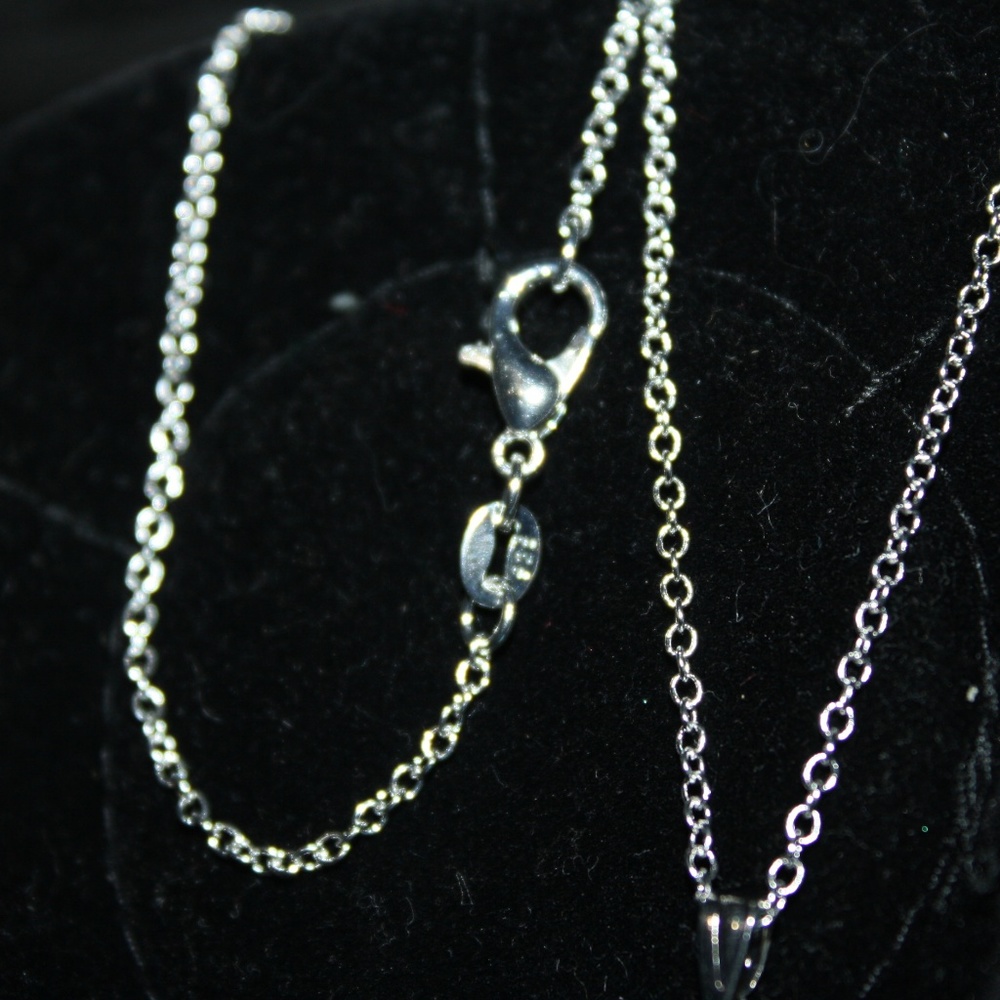 Beautiful orange carnelian cross with silver chain - Picture 5 of 5